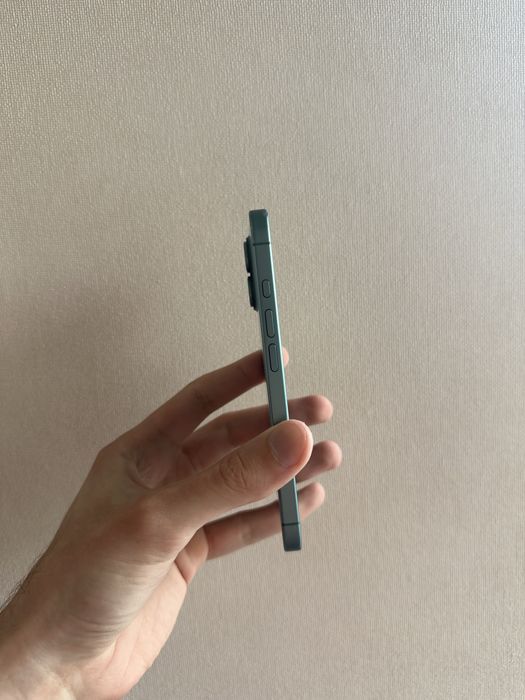 IPhone 16/128 Teal e-Sim