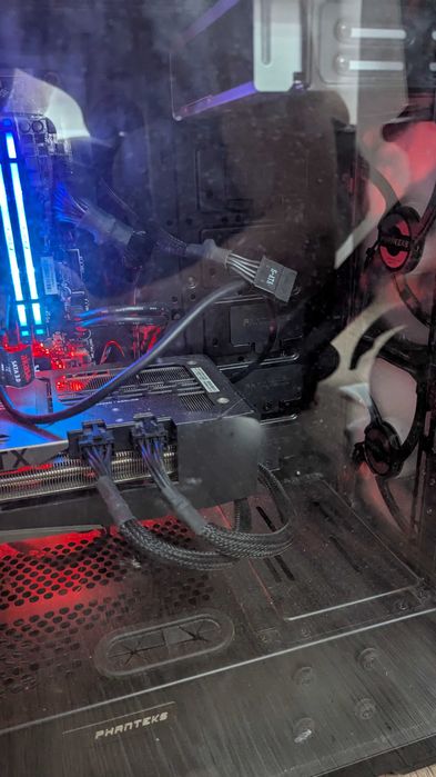 Komputer Gamingowy r5 3600/RTX 3070ti/16GB/1TB