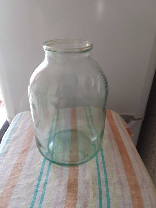 Продам банки 3-× литровые