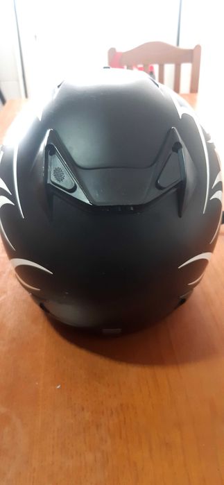 Capacete exo com afinação a ar para ajunte de interior.