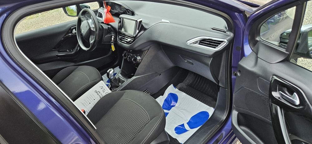 PEUGEOT 208 LIFT 2017 R 1.2 Benzyna.Klima Pdc Tablet Doinwestowany.Raty
