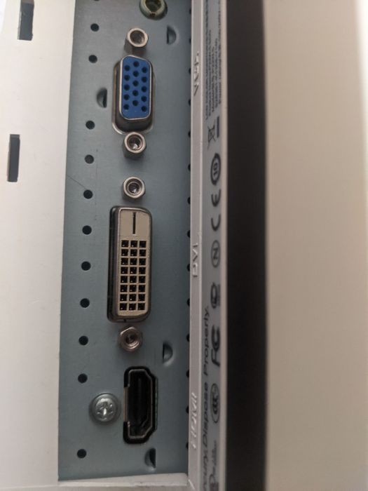 Монитор FUJITSU 22 дюйма (не рабочий)