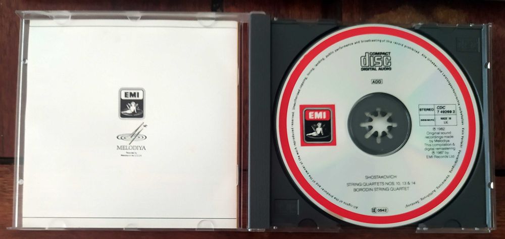 Shostakovich: String Quartets 10, 13 & 14 (Borodin Quartet) EMI CD