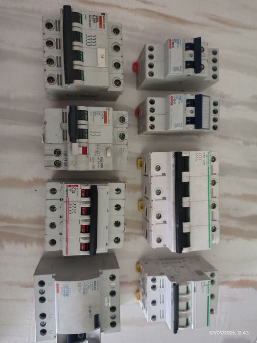 Lote Material Elétrico Profissional - DISJUNTORES, DIFERENCIAIS , Magnetotérmicos