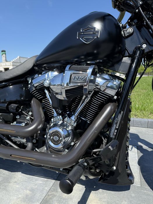 Harley-Davidson Brekout 117 1.9L#zarejestrowany#black series#niski przebieg ducati mvaugusta