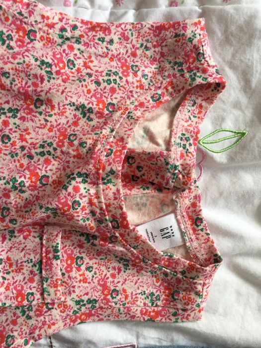 Nowy Kombinezon bawełniany spodenki gap na 3 lata  bez metki