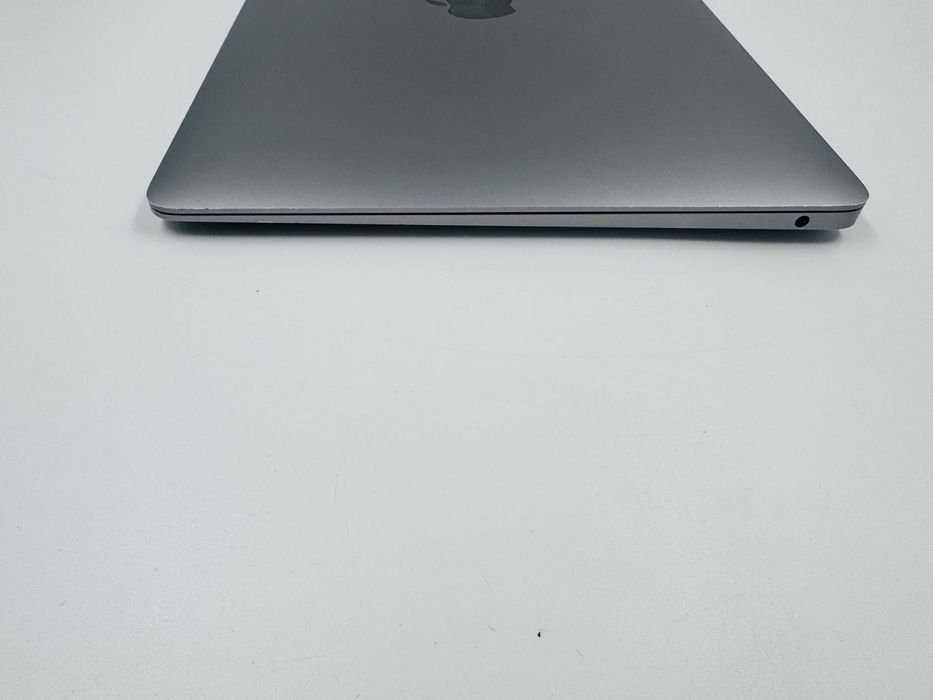 Apple Macbook Air 13 2020 i5 16GB RAM 256GB SSD IL6411