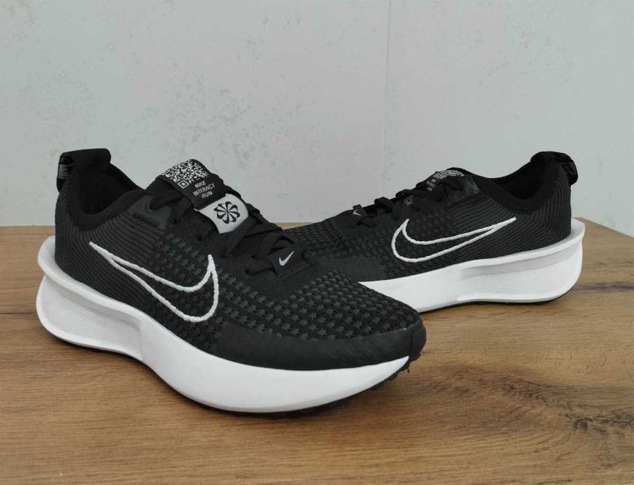 Buty Nike Interact Run rozmiar 36,5