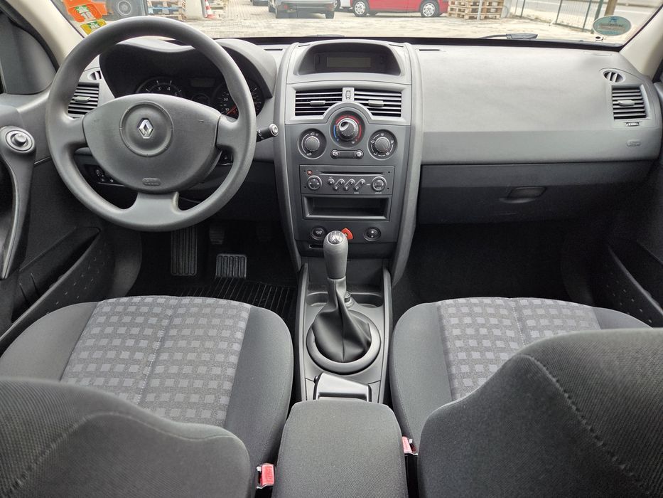 Renault Megane 1.6 Benzyna klimatyzacja alufelgi stan bdb!!!