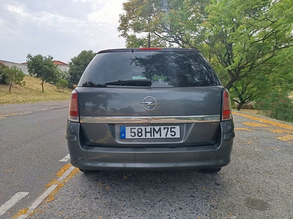 Opel Astra Cosmo 1.7 CDTI 100cv 196000km — photo 4