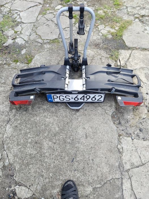 Bagażnik Thule na 2 rowery elektryczne