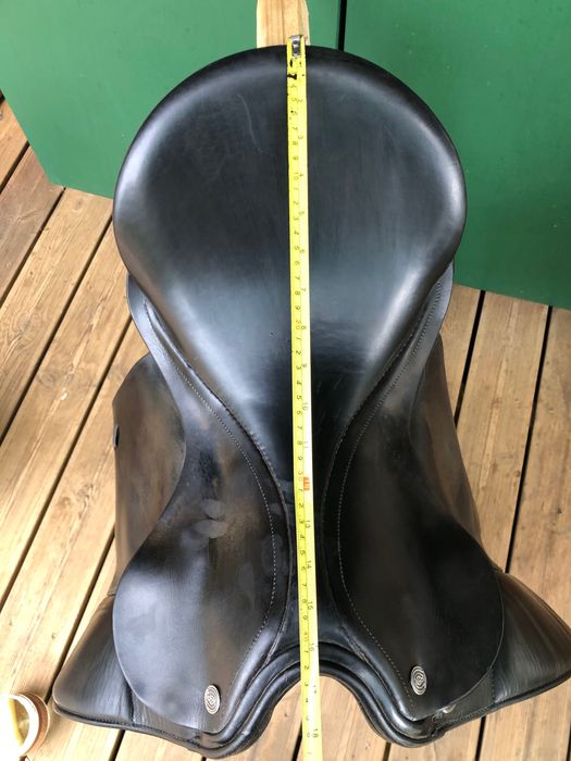 Sela Otto Schumacher Dressage 17”