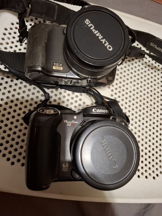 Фотоапарат Canon l OLYMPUS