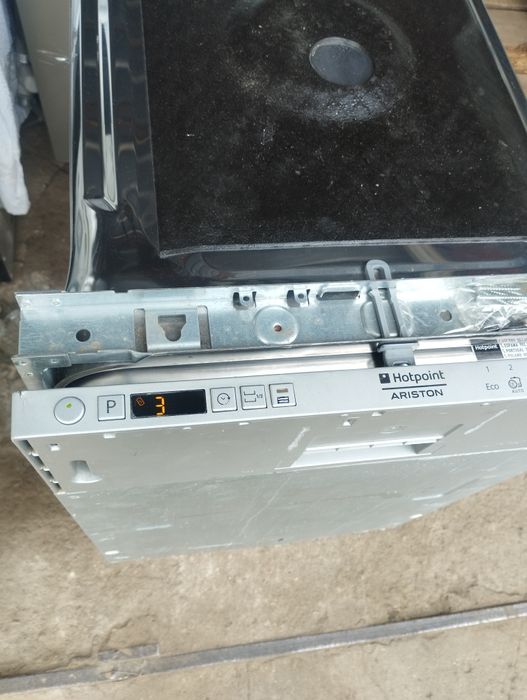 Zmywarka HOTPOINT ARISTON 45 do zabudowy, stan bdb.