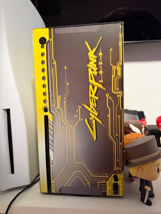 Xbox Series X + 2 pady