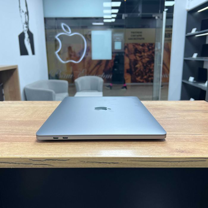 MacBook Pro 13 2020(21) (M1/8gb/256ssd) Гарантія. 52268SV