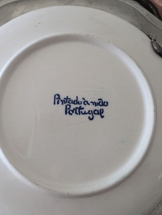 Prato de cerâmica com estanho
