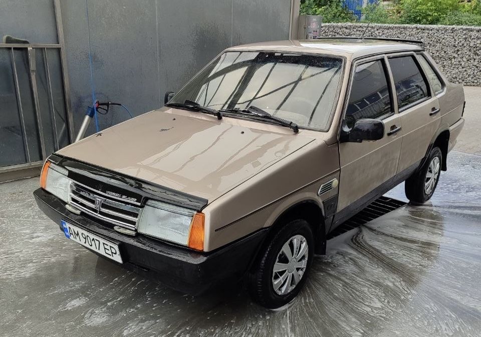 Продам ВАЗ 21099