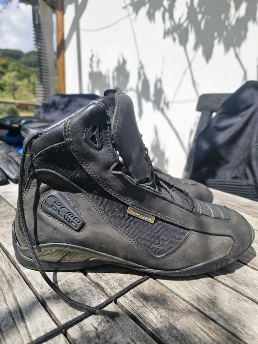 botas de motociclista Formy dry tex, quase novas, tamanho 40 e 41