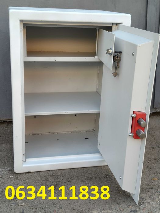 Денежный (кассовый) сейф с ячейкой – 45 кг – доставка по городу