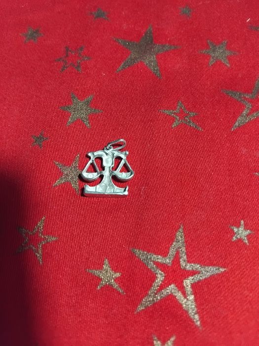 Srebrna zawieszka Waga.925