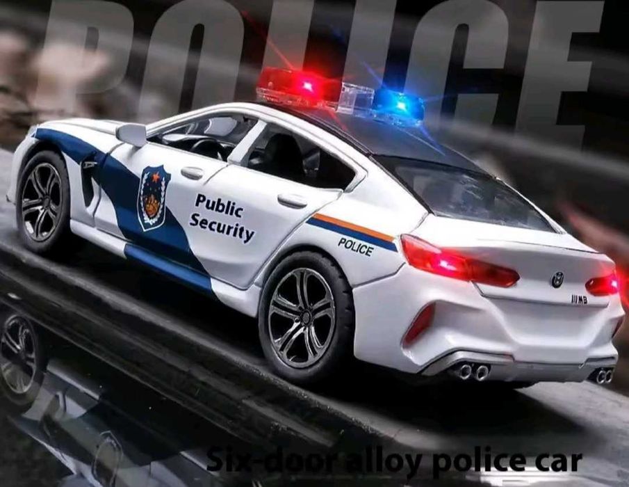Metalowy model samochodu BMW M8 Police. samochód bez pudełka