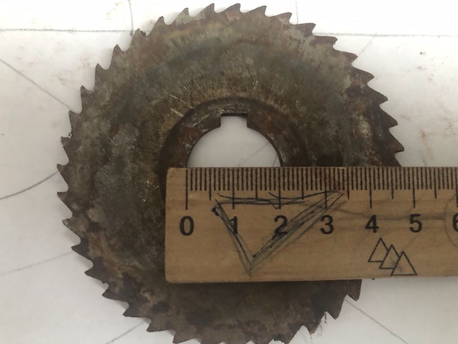 Продам токарный инструмент інструмент для токарного станку