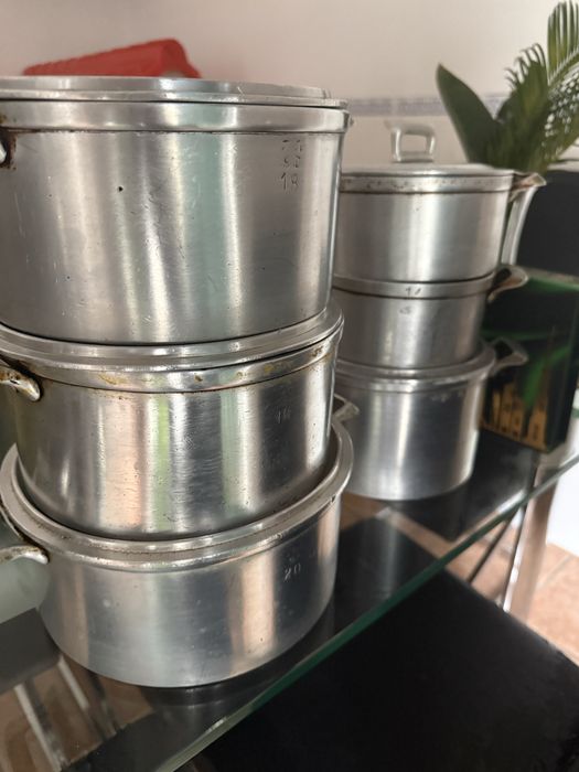 10 tachos/panelas de ferro fundido para gas