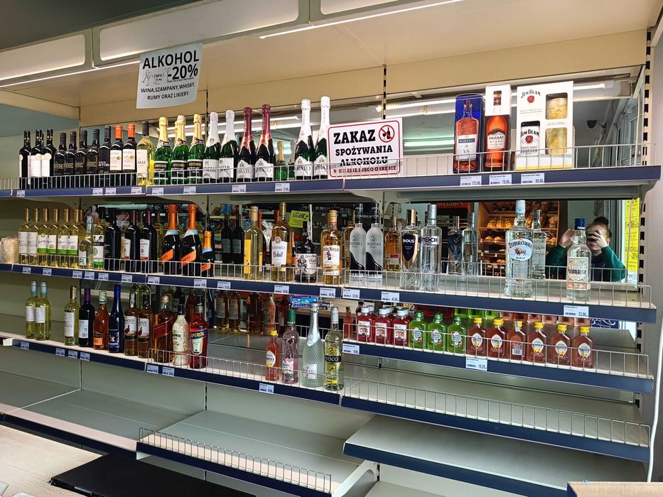 Regał sklepowy, alkoholowy