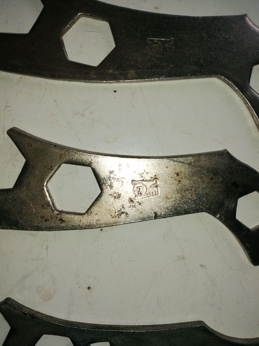 Stare klucze rowerowe ZZR