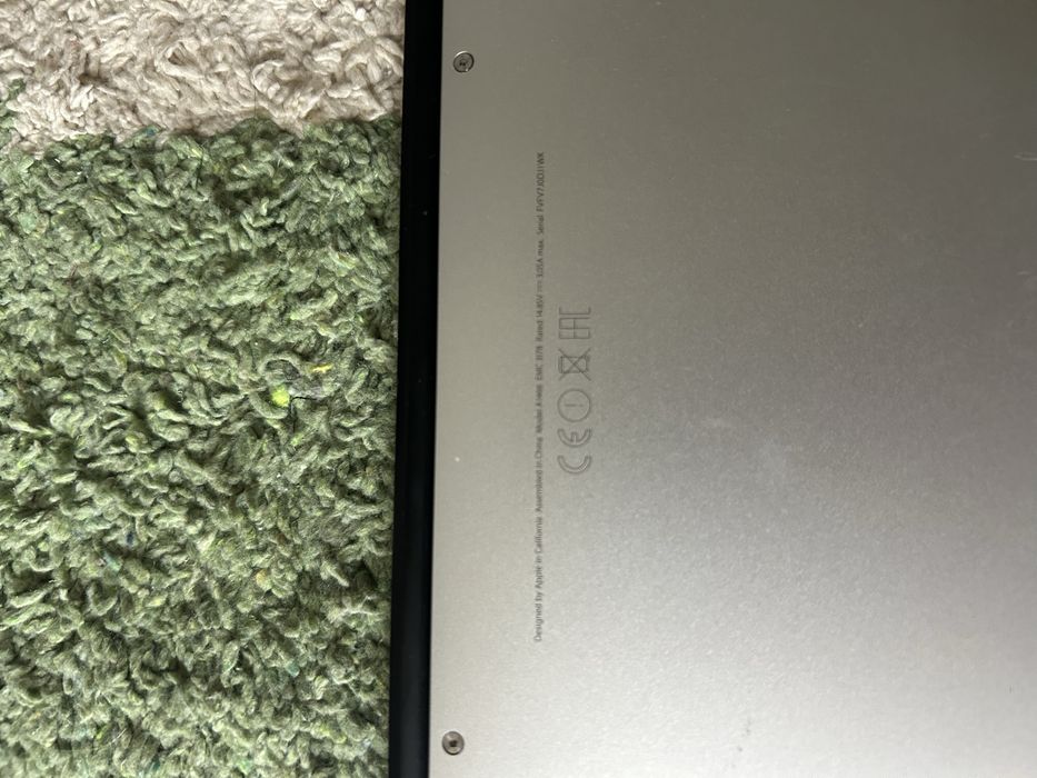 Sprzedam MacBook Air 13″ (A1466) – gotowy do pracy