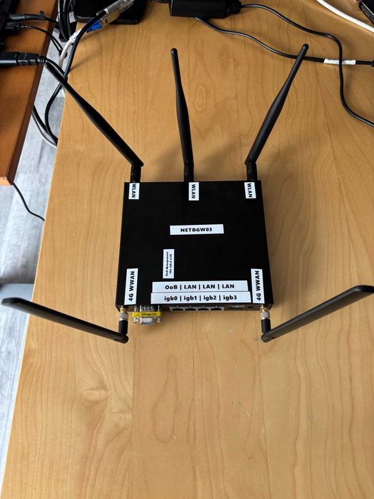 PC Engines apu4c4 4Gb RAM + Wifi + 4G WWAN