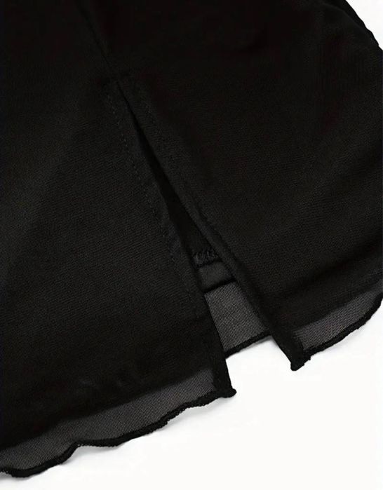 Сукня з розрізом