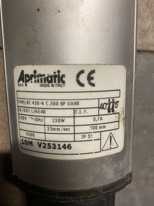 Siłowniki okienne wrzecionowe APROMATIC 450N