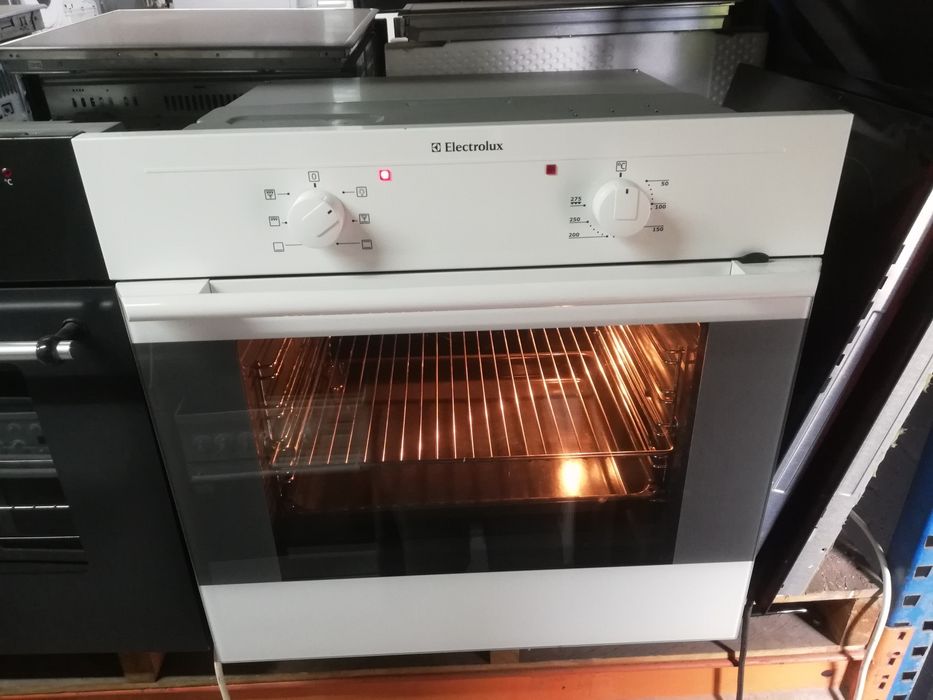 Piekarnik Electrolux 72L A+ |12msc |BD stan |Dowóz