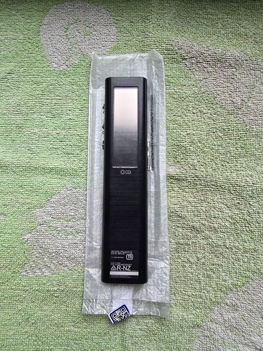 Pilot do telewizora Samsung SOLARNY ,Nowy