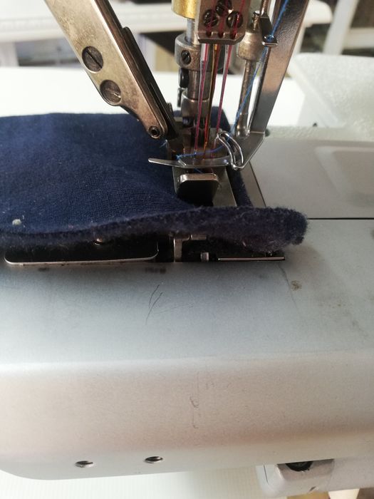 Maquina de recobrimento bainhas 5 fios Kingtex monofasica com motor se64552760997379123