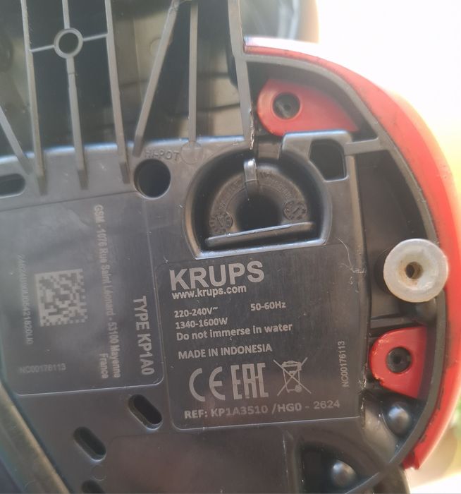 Máquina de Café Dolce Gusto Piccolo XS Vermelho