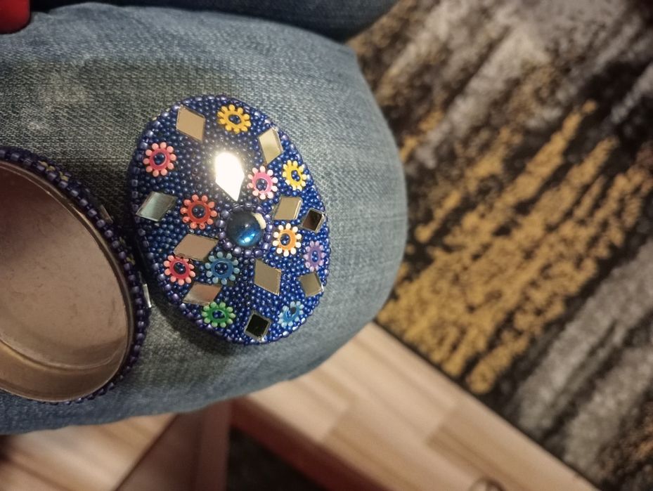 Pudełko kuferek puzderko z koralików