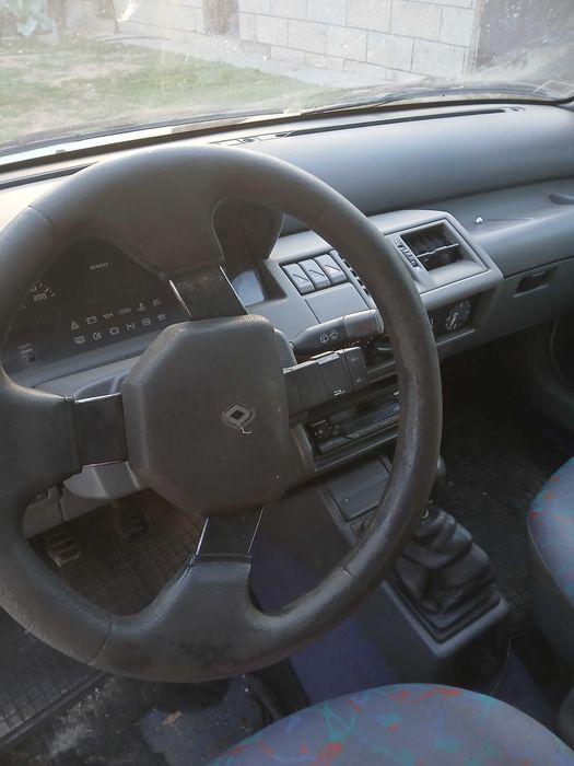 Renault clio 1995 — photo 5