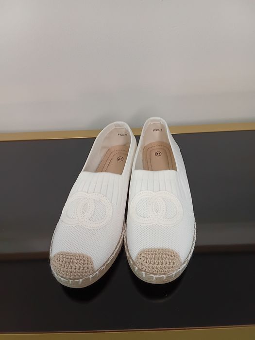 Espadryle białe z beżowym dodatkiem