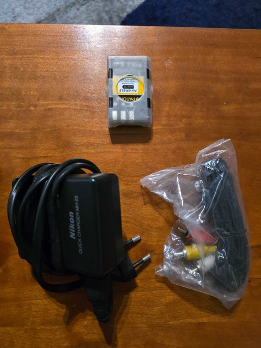 Kit Nikon D5000 + 2 Lentes AF-S VR (18-55mm e 55-200mm) + Filtro Hama