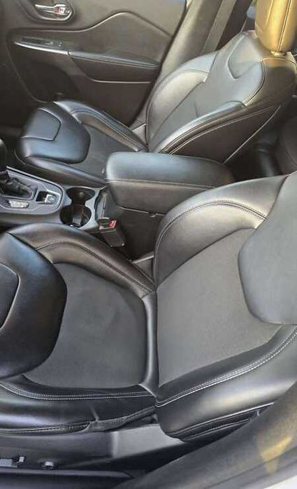Jeep Cherokee 2018p