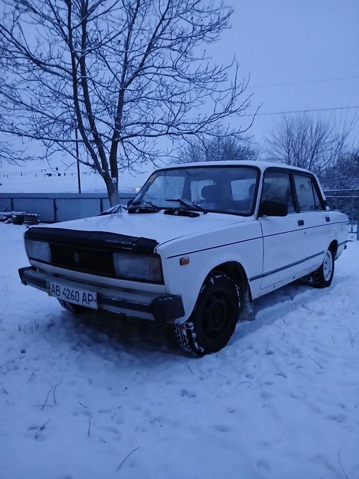 Продам ваз 2105  на полном ходу