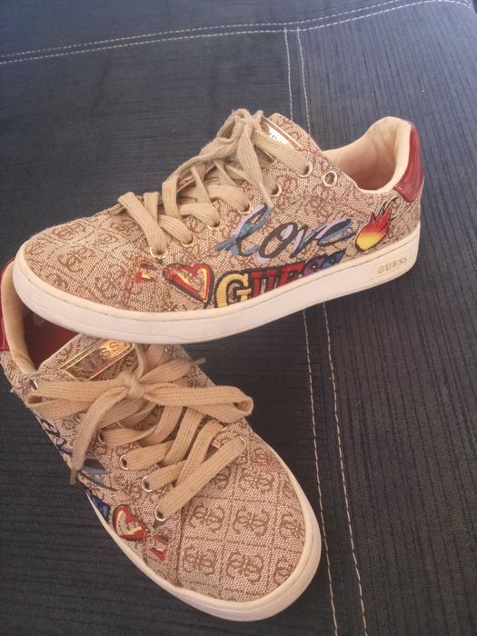 Buty GUESS rozmiar 36.5 okazja