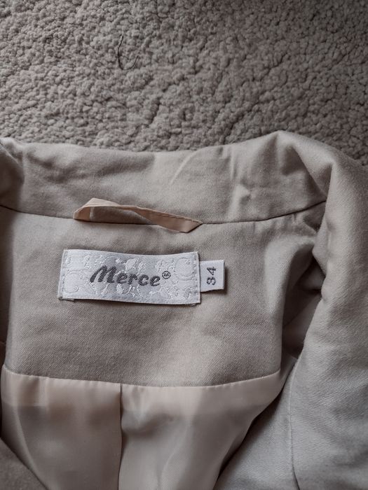 Elegancki płaszczyk dla dziewczynki rozmiar 152/158