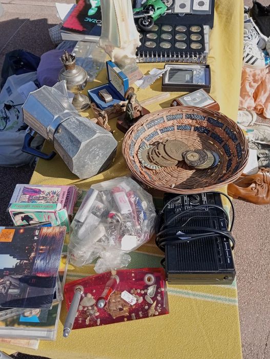 Tudo o que está nas fotos..a bons preços