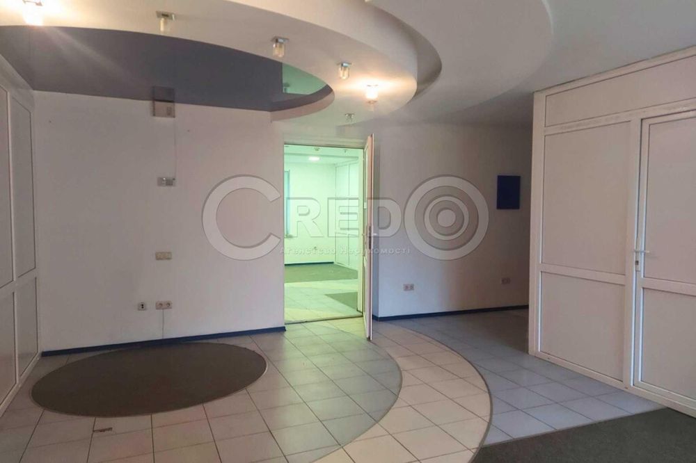 Продаж торгово-офісного приміщення, 351 кв.м