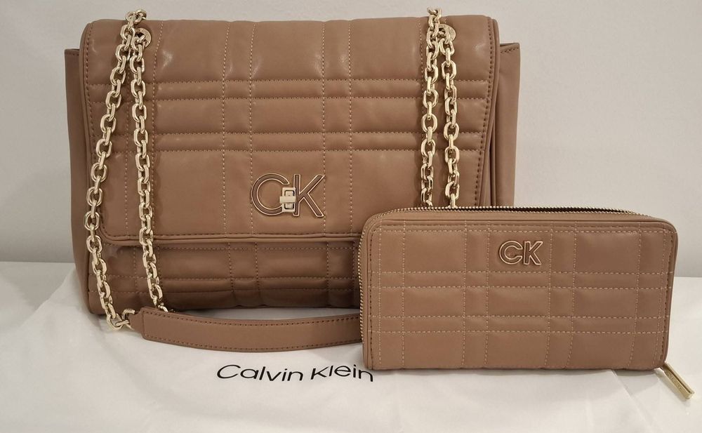 Mala +Carteira  Calvin Klein originais e novaa