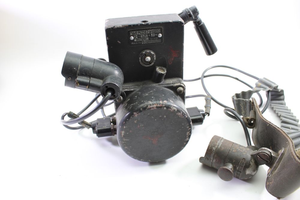 Ручний генератор вермахту німецький. Ручной генератор Вермахта германи